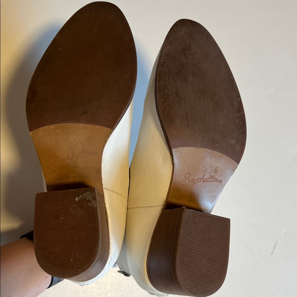 Seychelles White Floodplain Pebbled Leather Booties Size 8 - Picture 9 of 10